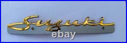 Suzuki T20 T200 T500 T305 T250 MK1 T350 MK1 Sidepanel Badge NOS 68131-11001