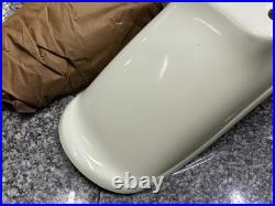 Suzuki TS100 TS125 TS400 TS250 TM100 TM125 TM400 TM250 Front Fender White NOS Suzuki TS100 TS125 TS400 TS250 TM100 TM125 TM400 TM250 Front Fender White NOS