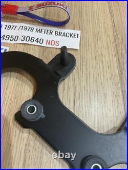 Suzuki TS250 1977 1979 NOS METER BRACKET 34950-30641 34950-30640 INC CUSHIONS