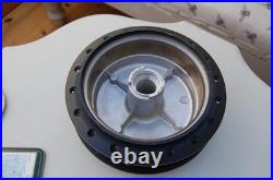 Suzuki Ts250 R/j/k/l/m Front Wheel Hub Nos