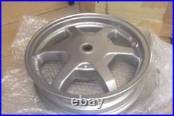 Suzuki Uh125 Burgman 2005 Genuine Nos Rear Wheel # 64150-49f00-e91 Suzuki Uh125 Burgman 2005 Genuine Nos Rear Wheel # 64150-49f00-e91